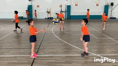 2017 赛季：道奇队核心投手克 Kershaw 在对阵洛基的比赛中达成生涯第 2000 次三振